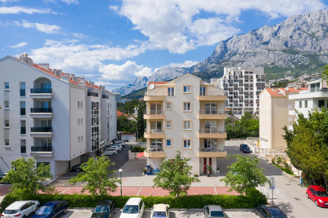Apartments Villa Bondi Makarska Exterior foto
